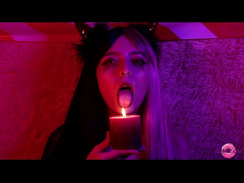 ❤️ Intohimoinen suihinotto seksikkäältä succubukselta, jolla on suu täyttymässä ❤❌ Pornovideo at us