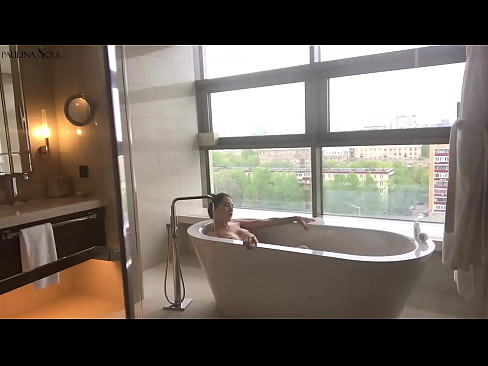 ❤️ Valtava babe runkkaa intohimoisesti pilluaan kylpyhuoneessa ❤❌ Pornovideo at us