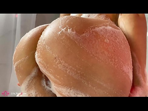 ❤️ Brunette masturboi pillua vibraattorilla intensiiviseen orgasmiin suihkussa ❤❌ Pornovideo at us