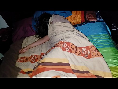 ❤️ Poikapuoli haukkuu nuorta äitipuoltaan tämän nukkuessa. ❤❌ Pornovideo at us